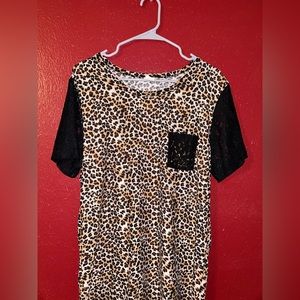 Leopard and Lace - size large - new with out tags